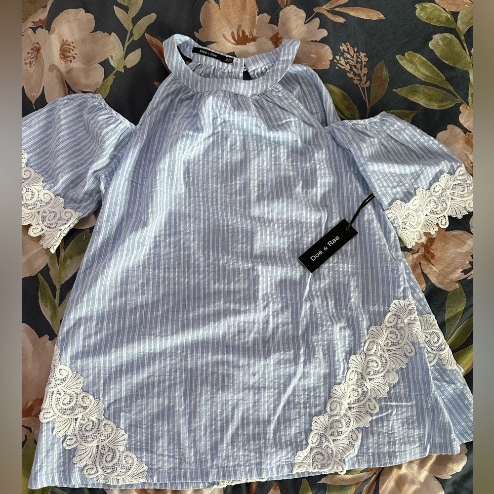 NWT Doe & Rae blouse size medium